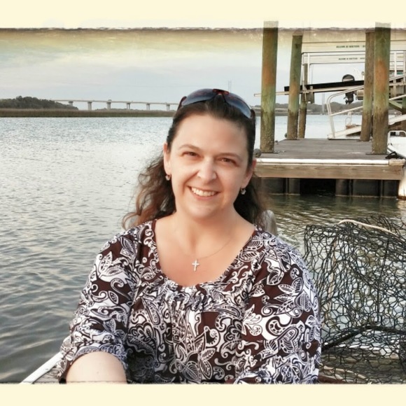 Meet your Posher, Heather - Picture 1 of 1